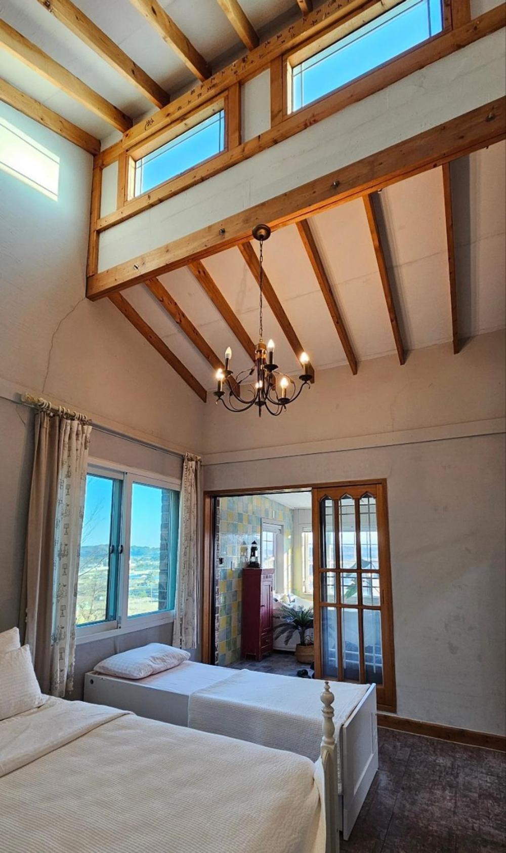 Yangyang Little Forest Pension Екстер'єр фото